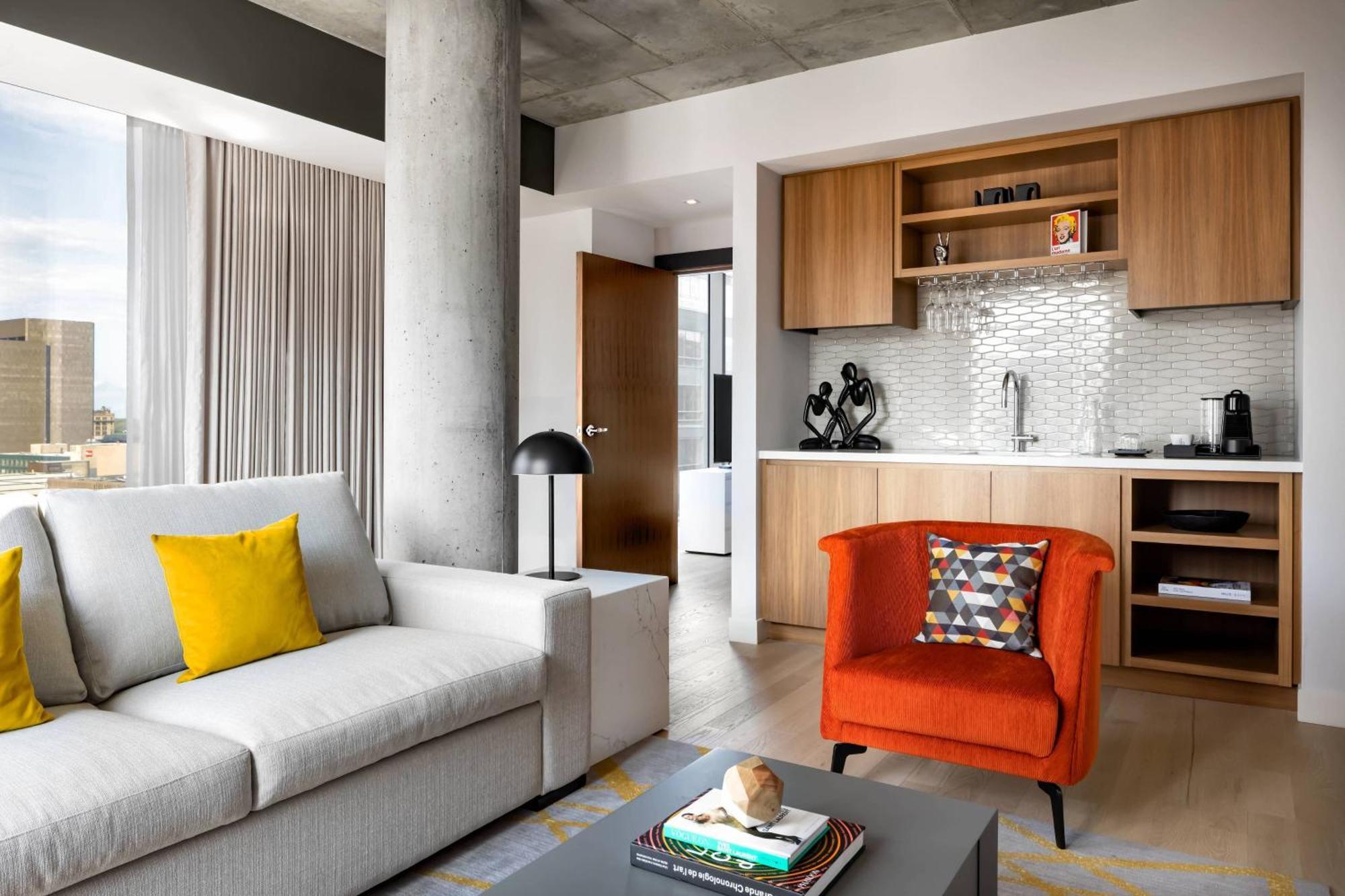 Humaniti Hotel Montreal, Autograph Collection Экстерьер фото