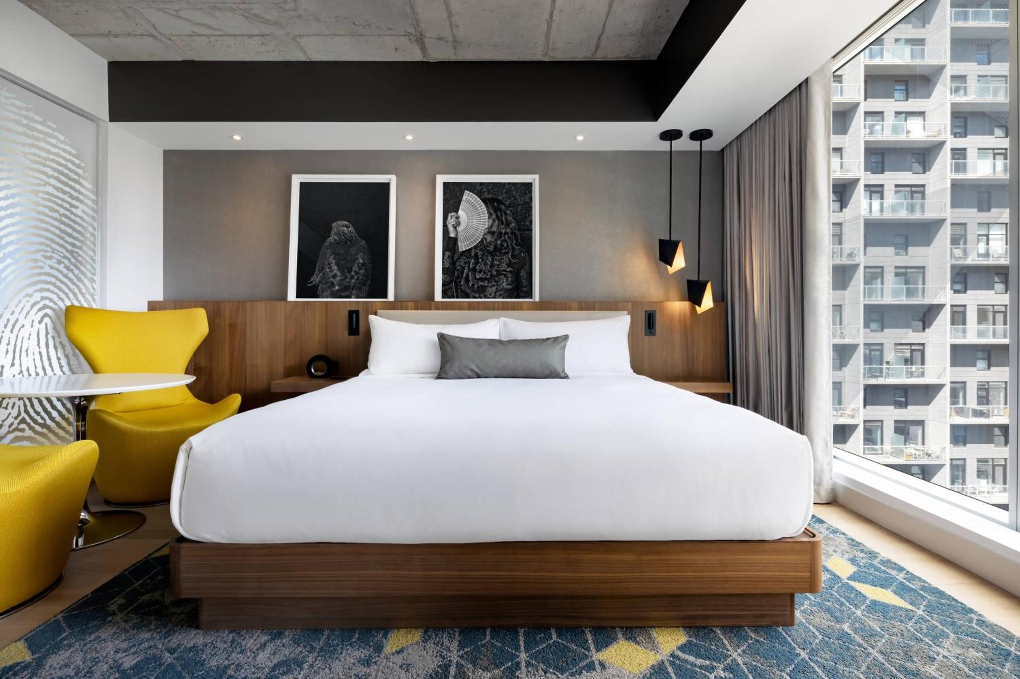 Humaniti Hotel Montreal, Autograph Collection Экстерьер фото